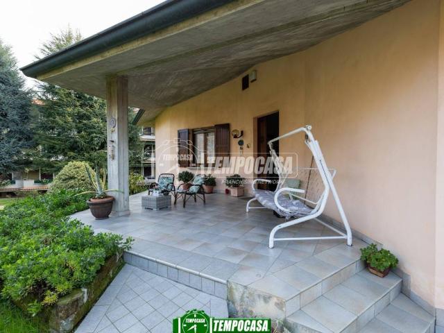 Villa in vendita a Osio Sotto BG