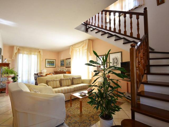 Villa in vendita a Osimo