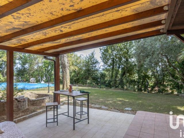 Villa in vendita a Osimo AN