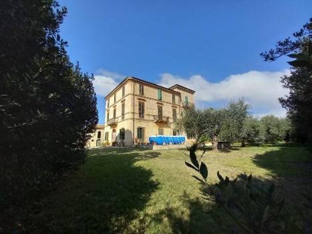 Villa in vendita a Osimo AN