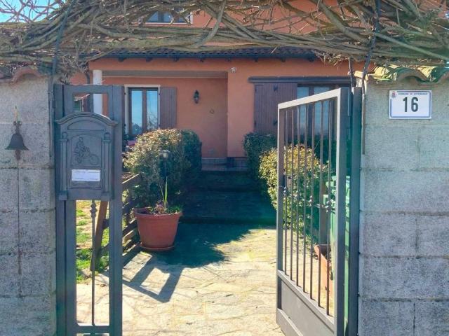 Villa in vendita a Ottobiano PV