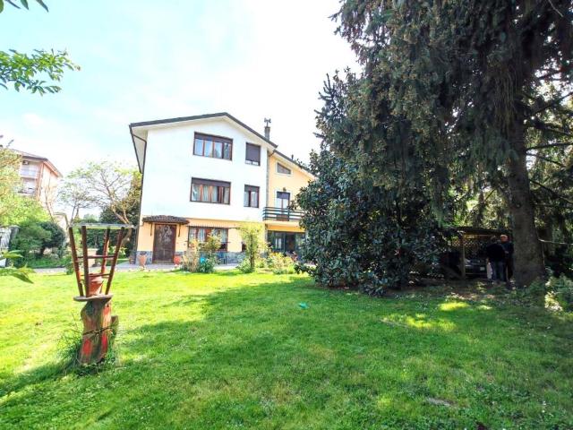 Villa in vendita a Ovada AL