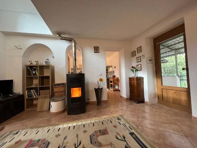 Villa in vendita a Ovada AL