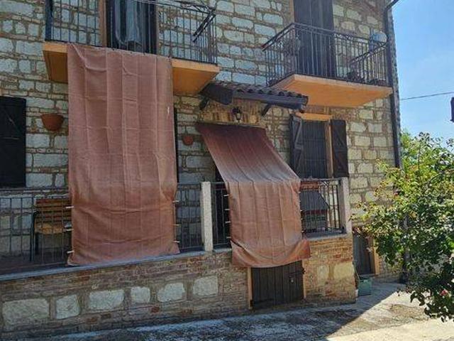 Villa in vendita a Ozzano Monferrato AL
