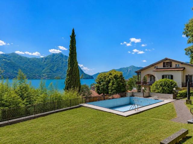 Villa in vendita a Lovere BG