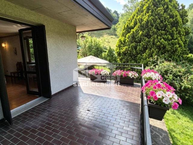 Villa in vendita a Lovere BG