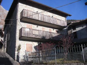 Villa in vendita a Lozio BS
