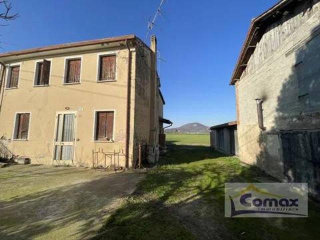 Villa in vendita a Lozzo Atestino PD