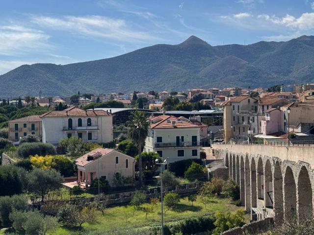 Villa in vendita a Loano SV