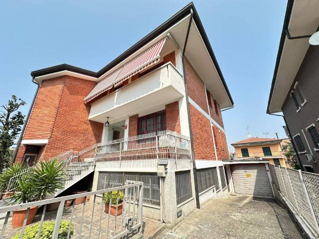 Villa in vendita a Locate di Triulzi MI