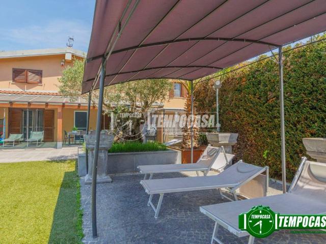 Villa in vendita a Locate di Triulzi MI