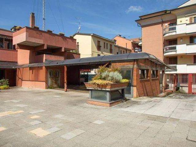 Villa in vendita a Locate di Triulzi MI