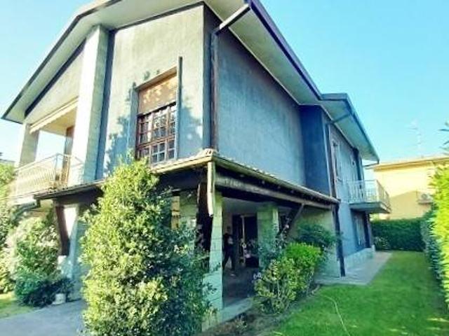 Villa in vendita a Lodi LO