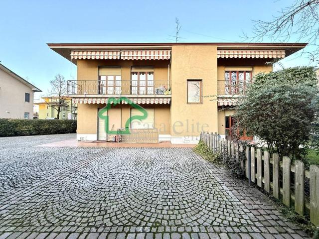 Villa in vendita a Lodi LO
