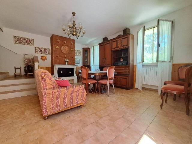 Villa in vendita a Loiano BO