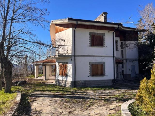 Villa in vendita a Loiano BO