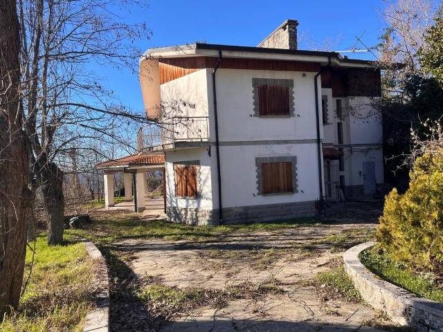 Villa in vendita a Loiano BO