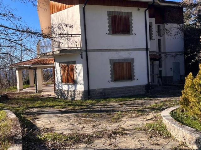 Villa in vendita a Loiano BO