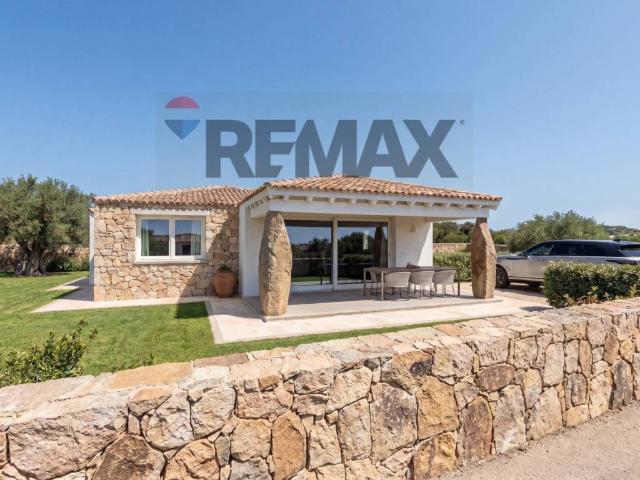 Villa in vendita a Loiri Porto San Paolo OT