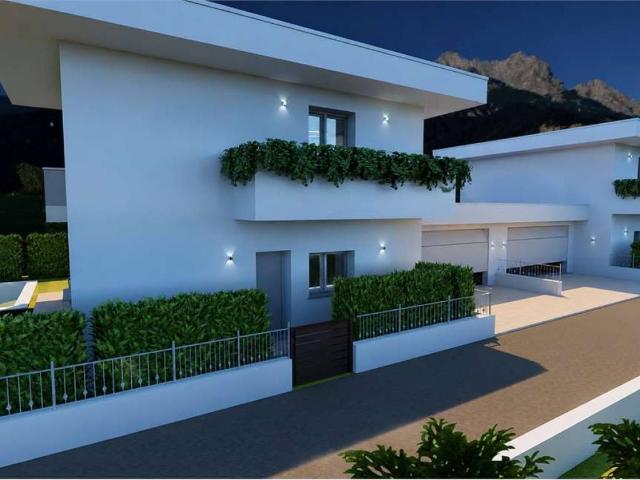 Villa in vendita a Lomazzo CO