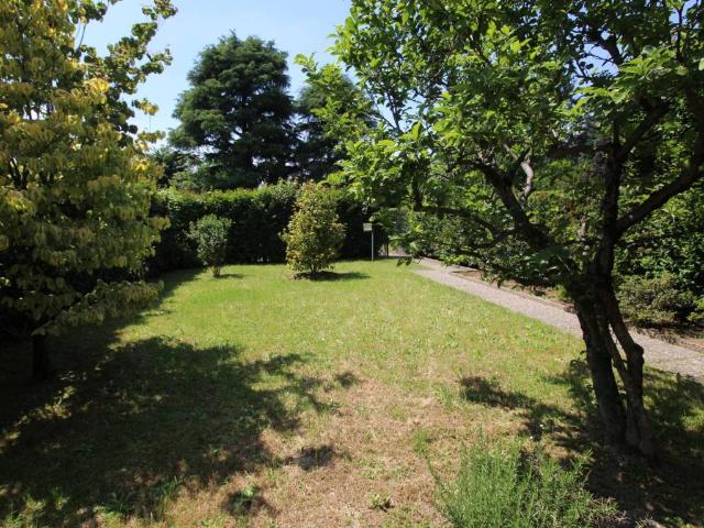 Villa in vendita a Lomazzo CO