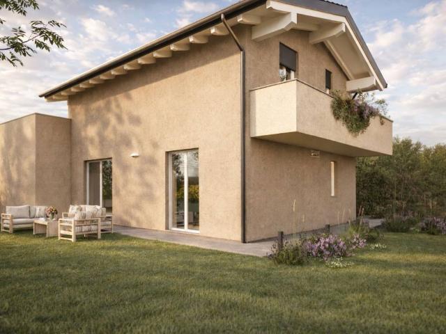 Villa in vendita a Lomazzo CO