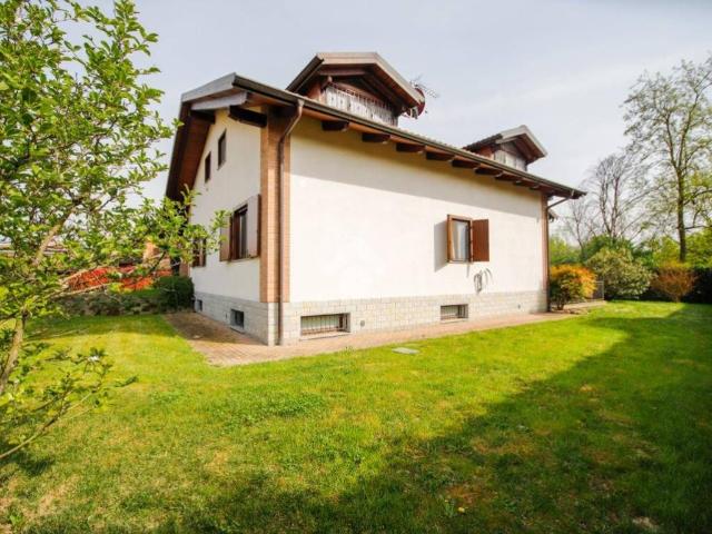 Villa in vendita a Lombardore TO