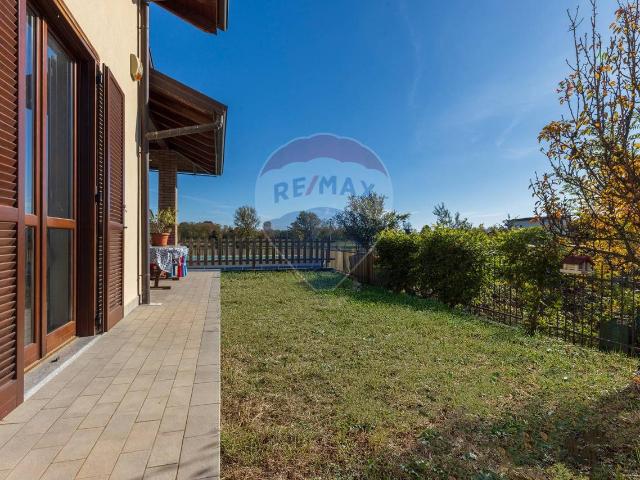 Villa in vendita a Lonate Pozzolo