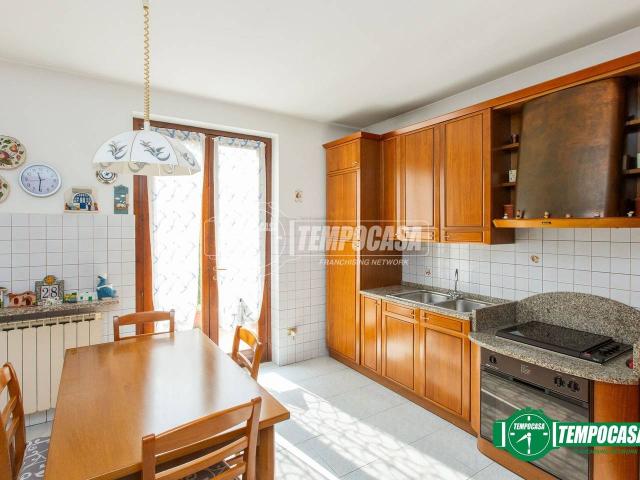 Villa in vendita a Lonate Pozzolo