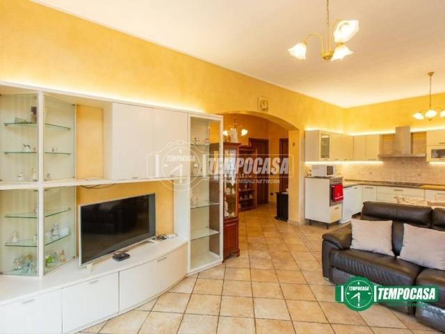 Villa in vendita a Lonate Pozzolo VA