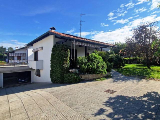 Villa in vendita a Lonate Pozzolo VA