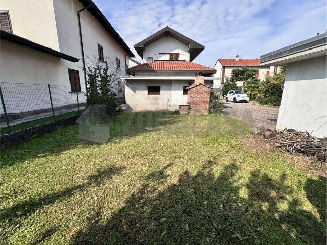Villa in vendita a Lonate Pozzolo VA