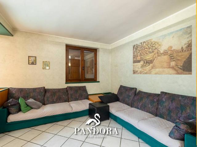Villa in vendita a Lonate Pozzolo VA
