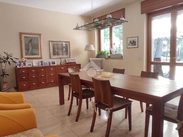 Villa in vendita a Lonate Pozzolo VA