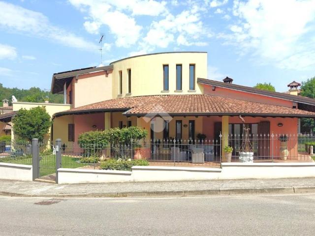 Villa in vendita a Lonato del Garda BS