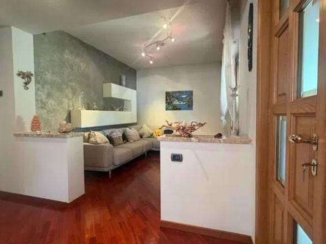 Villa in vendita a Lonato del Garda BS