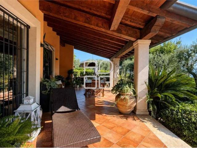 Villa in vendita a Lonato del Garda BS