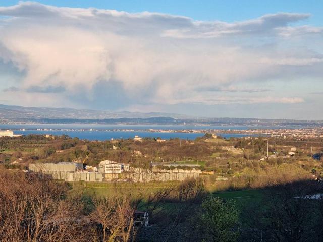 Villa in vendita a Lonato del Garda BS
