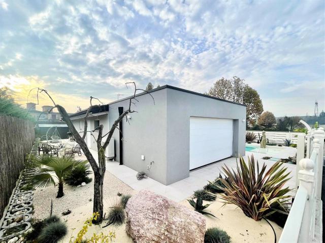 Villa in vendita a Lonato