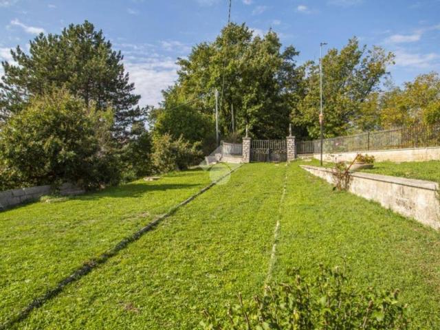 Villa in vendita a Longone Sabino RI