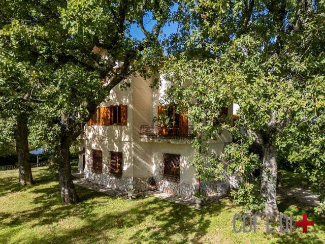 Villa in vendita a Longone Sabino RI