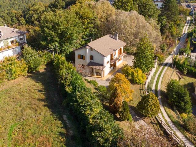 Villa in vendita a Longone Sabino RI