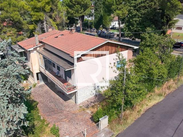 Villa in vendita a Longiano FC