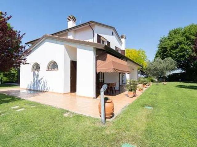 Villa in vendita a Longiano FC