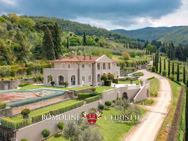 Villa in vendita a Londa FI
