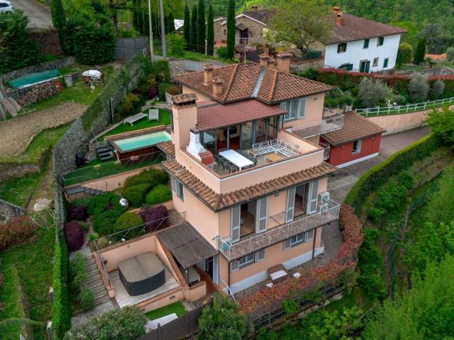 Villa in vendita a Londa FI