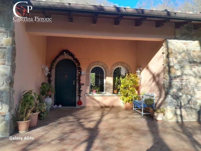 Villa in vendita a Londa FI