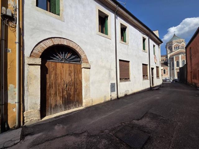 Villa in vendita a Lonigo VI