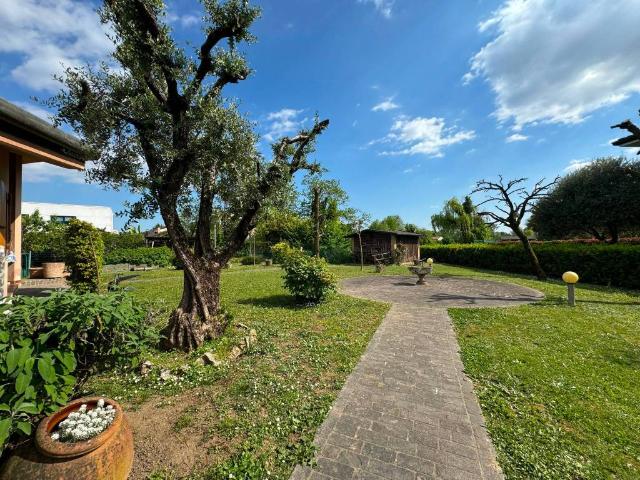 Villa in vendita a Loreggia PD