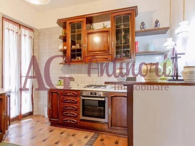 Villa in vendita a Loreto AN